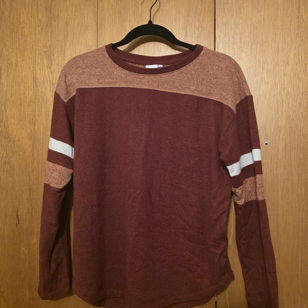 Men's Maroon and White Long Sleeve Shirt